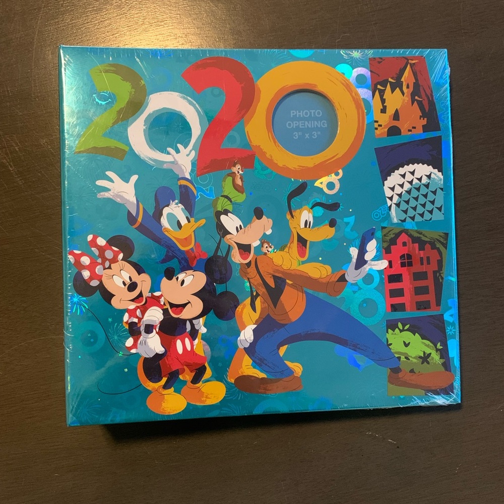 2020 Walt Disney World Disney Parks Photo Album Mickey Mouse Holds 200 4x6" New